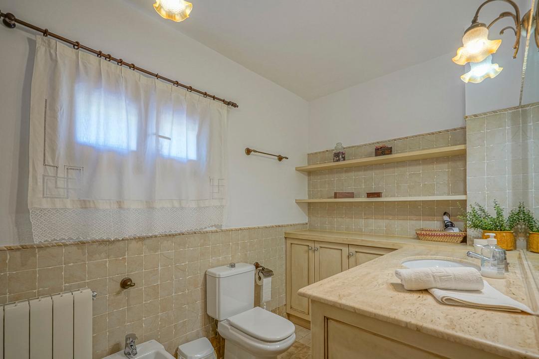 property gallery image 36