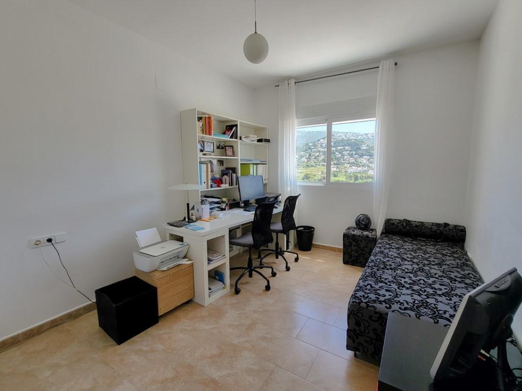 property gallery image 16