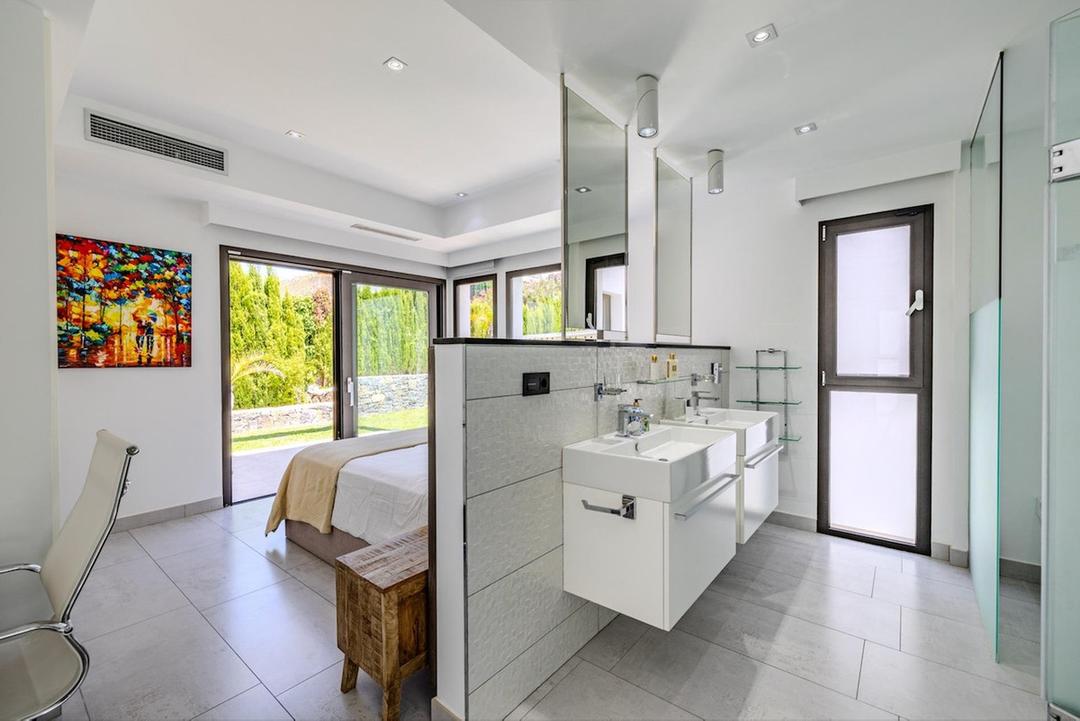 property gallery image 24