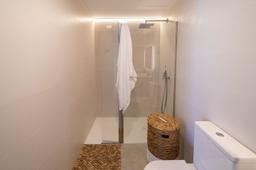 property gallery image 38