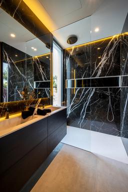 property gallery image 38