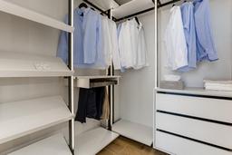 property gallery image 19