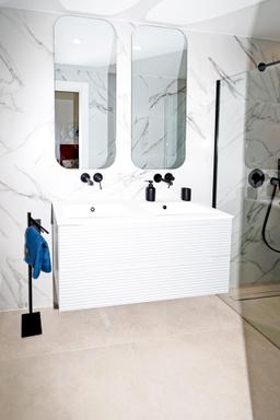 property gallery image 18