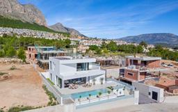 property gallery image 4